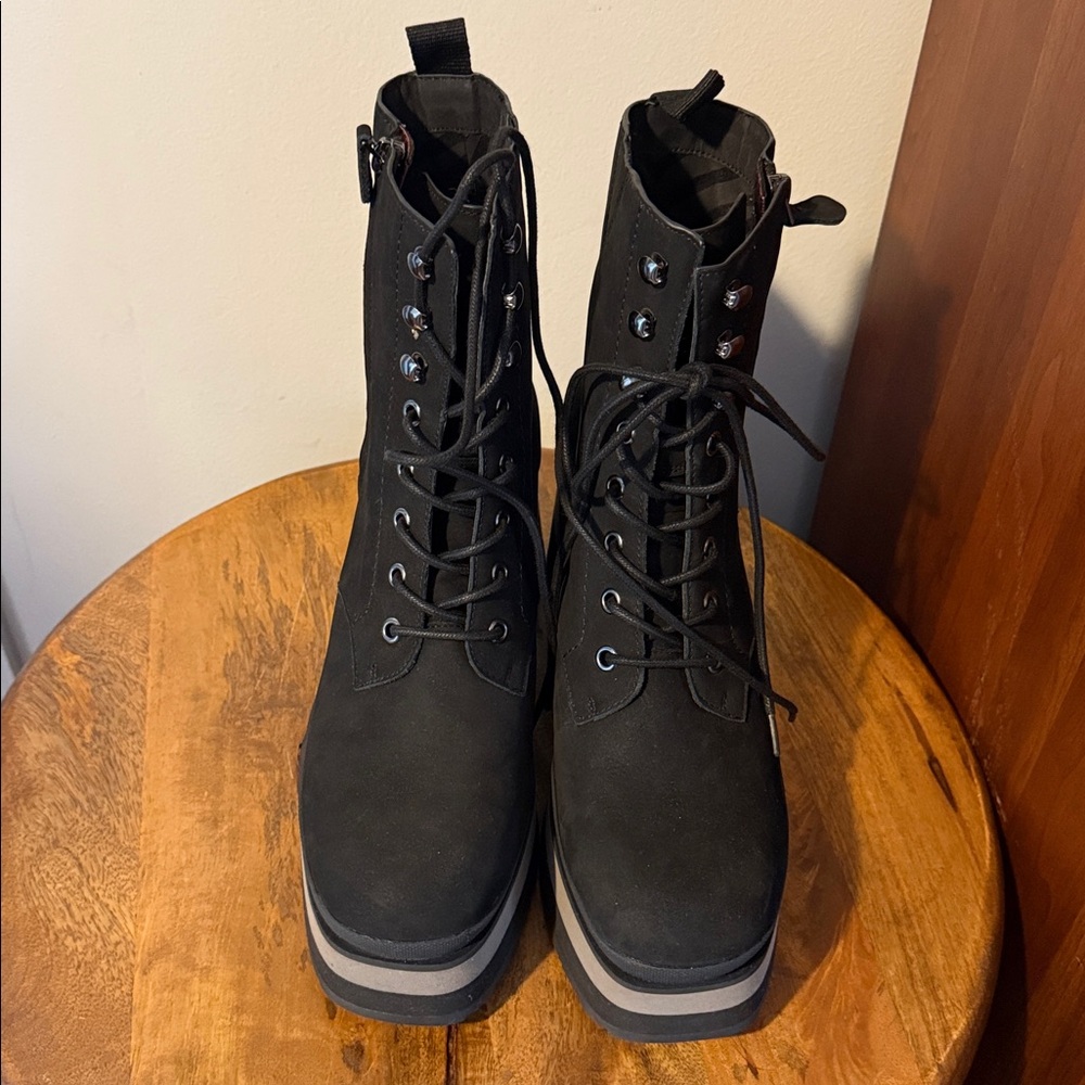 NAKED FEET BURNOUT Lace Up Leather Booties - Picture 2 of 5